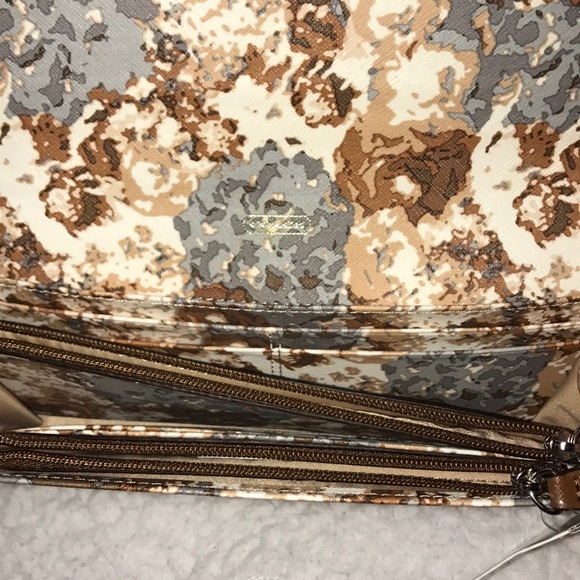 *Reposh* NWT Coach Peyton Floral Print Slim Envelope Wallet - Picture 4 of 8